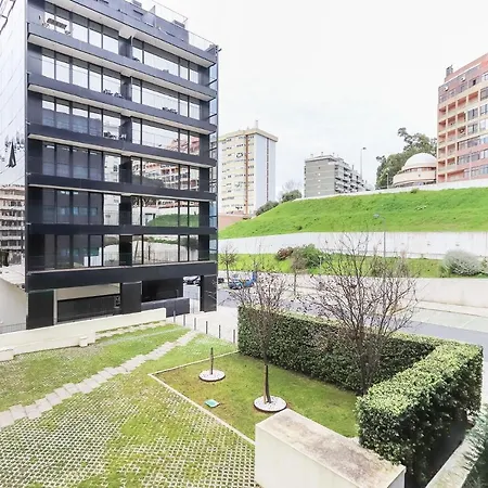 Benfica Prime Terrace By Homing