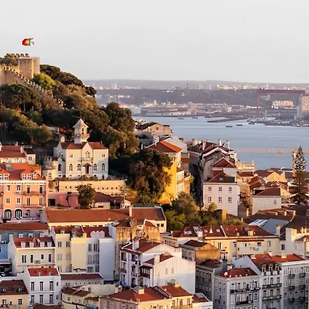 Benfica Prime Terrace By Homing Lisbona